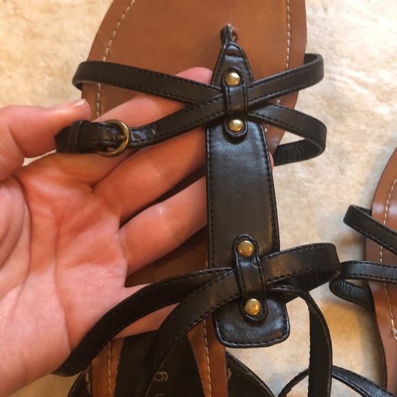 Madden Girl Leather Strap Sandals Size 9 - Picture 4 of 13